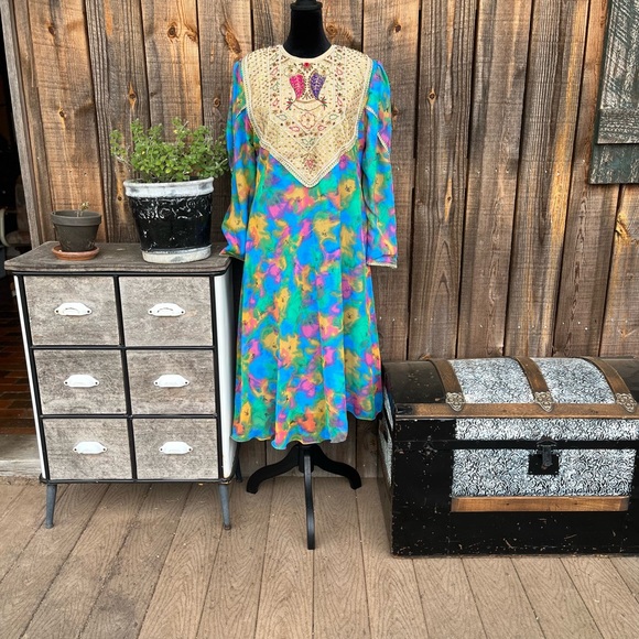 In Style vintage dress size Small. Made in India. - Picture 1 of 7